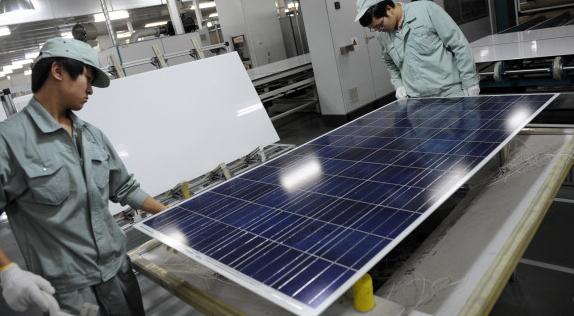 Tasse sui pannelli cinesi: calano le installazione del fotovoltaico